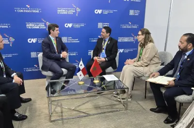 Panama City: M. Hejira s'entretient avec le vice-ministre panaméen des AE