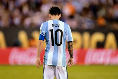 Lionel Messi annonce sa retraite internationale après vingt ans avec l'Argentine