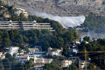 Espagne: Des quartiers entiers évacués à cause d'un incendie de forêt