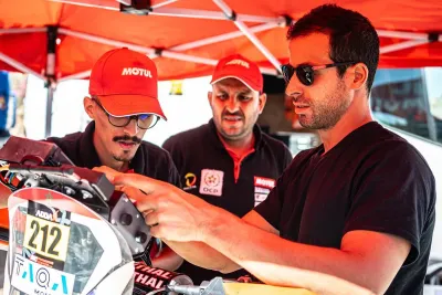 Rallye Africa Eco Race (3è étape): abandon du motard marocain Amine Echiguer à cause d'une panne mécanique
