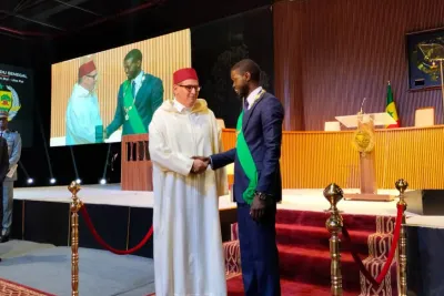 En dehors des leaders de la sous-région, SM le Roi est le seul Chef d’Etat à avoir reçu une invitation pour prendre part à la cérémonie d’investiture du Président élu du Sénégal, où le Souverain est représenté par le Chef de gouvernement