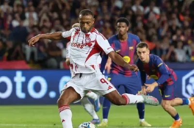 C1: le Barça domine l'Olympiakos 6-1, Ayoub El Kaabi buteur