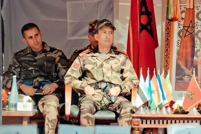 Le Général de Corps d’Armée, Inspecteur Général des FAR s'entretient avec le Chef d'Etat-Major de la Défense de la Gambie