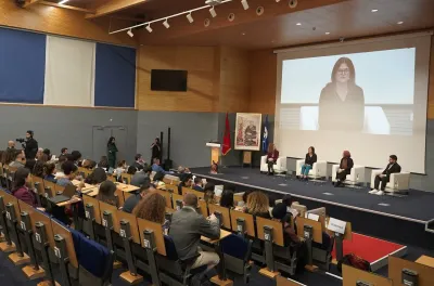 Dialogue interreligieux et interculturel: La politique visionnaire de SM le Roi saluée aux Rencontres de l'Euromed de Fès