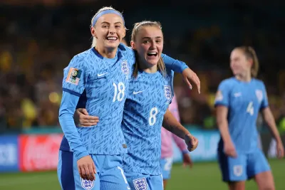 Mondial féminin 2023: l'Angleterre bat l'Australie et rejoint l'Espagne en finale