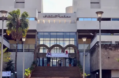 Incarcération de 20 personnes après leur interrogatoire préliminaire par le juge d'instruction dans le cadre d'une affaire de trafic international de drogues (communiqué)