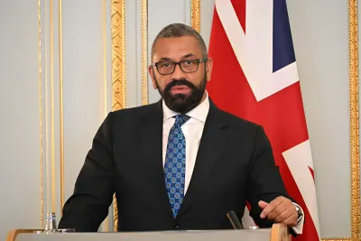 Royaume-Uni: James Cleverly nommé ministre de l'Intérieur et David Cameron aux AE