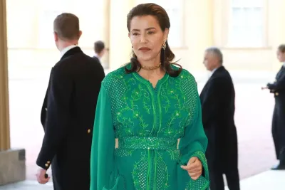 SAR la Princesse Lalla Meryem prend part à Londres à une réception offerte aux hautes personnalités venues assister au couronnement du Roi Charles III