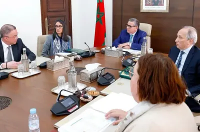 Le Chef du gouvernement préside une réunion du comité de pilotage du suivi des projets de stades sportifs pour la CAN 2025 et la Coupe du monde 2030