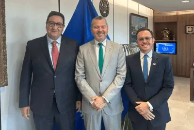 M. Kayouh s’entretient à Londres avec le SG de l’OMI