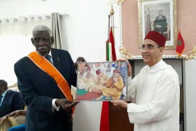 L'ancien ambassadeur du Tchad au Maroc Mahamat Abdelrassoul décoré du Grand Cordon du Wissam Al Alaoui