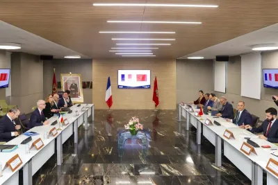 Maroc-France : la promotion de la coopération économique au centre d'entretiens entre M. Mezzour et M. Riester
