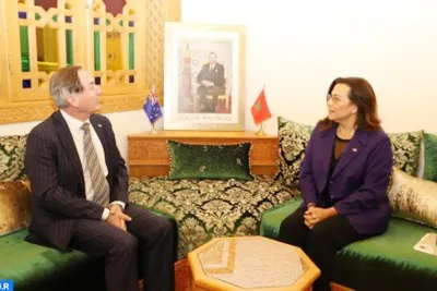 La présidente de la Commission des affaires étrangères à la Chambre des conseillers s'entretient avec l’ambassadeur d’Australie au Maroc
