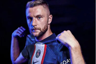Le PSG officialise l'arrivée du défenseur slovaque Milan Škriniar