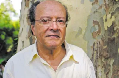 Moussem d’Assilah : Signature de l’ouvrage "Passion et volonté, un pari dans les médias, la culture et la politique" de Mohamed Berrada