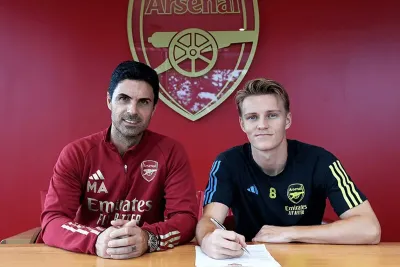 Odegaard prolonge son contrat avec Arsenal