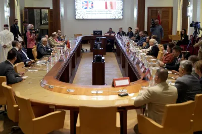 Le Président de la Chambre de Représentants reçoit une délégation de l'Institut royal britannique des études de défense