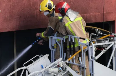 Espagne: trois morts et 15 blessés dans l'incendie d'un immeuble d'habitation