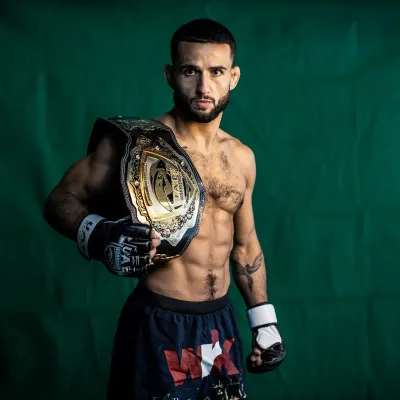 Le Marocain Alaoui sacré à l'“UAE Warriors 56 Arabia vs Africa” des arts martiaux mixtes