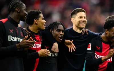 Leverkusen prend les commandes de la Bundesliga