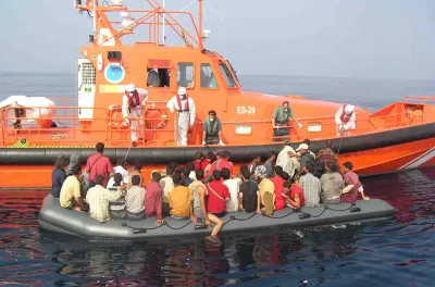 Espagne : interception de 18 migrants clandestins algériens, deux passeurs devant la justice