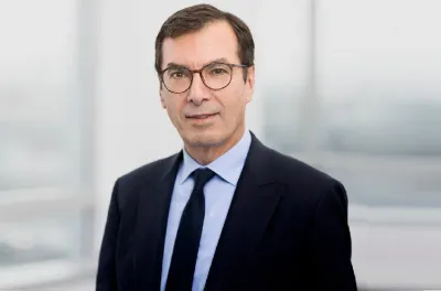 Flambée des carburants : le gouvernement français disposé à mettre en place "des mesures de chômage partiel" pour soulager les entreprises