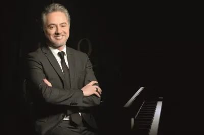 Marwan Khoury emporte le public dans un univers musical romantique