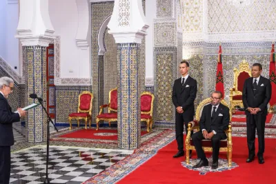 SM le Roi, Amir Al-Mouminine, préside une veillée religieuse en commémoration du 27e anniversaire de la disparition de Feu SM le Roi Hassan II