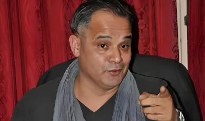 Présentation à Rabat du livre "Le plaisir paradoxal : Écrits sur les arts visuels au Maroc" de Youssef Wahboun