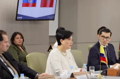 Maroc/Équateur : M. Mezzour et Mme Sommerfeld examinent les moyens de renforcer le partenariat économique et commercial