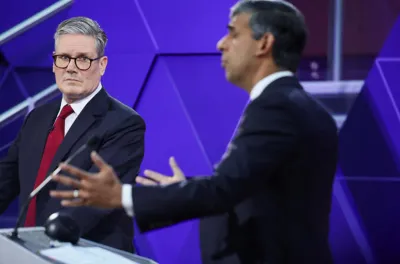 Législatives britanniques: Rishi Sunak et Keir Starmer ne retiennent pas leurs coups lors de l'ultime débat télévisé
