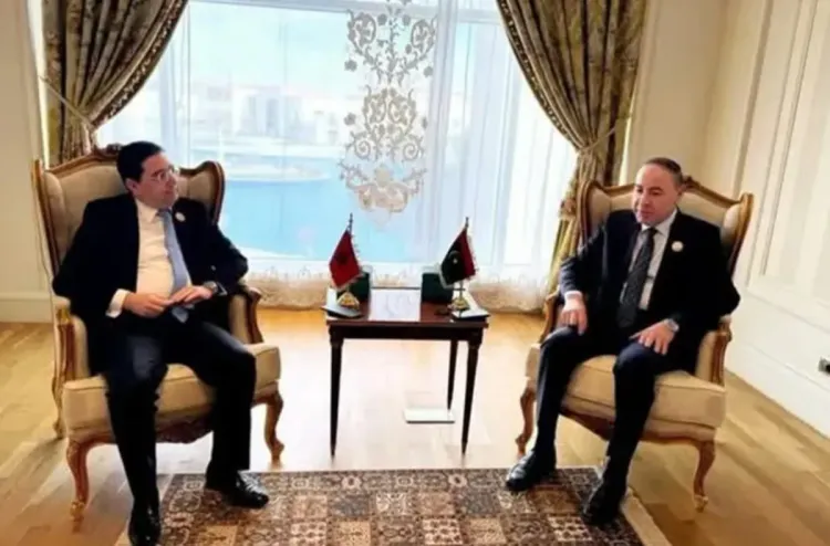 M. Bourita s'entretient avec le chargé de gestion des affaires au ministère libyen des Affaires étrangères