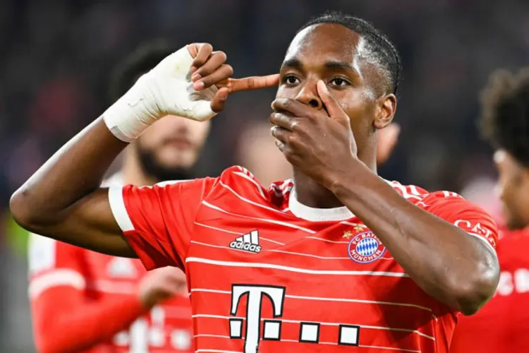 Le Bayern condamne les messages racistes visant Mathys Tel sur les réseaux sociaux