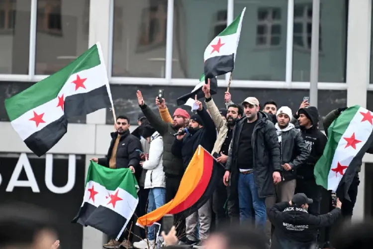 En 2015, des milliers de Syriens trouvaient refuge en Allemagne, dix ans plus tard le pays se referme