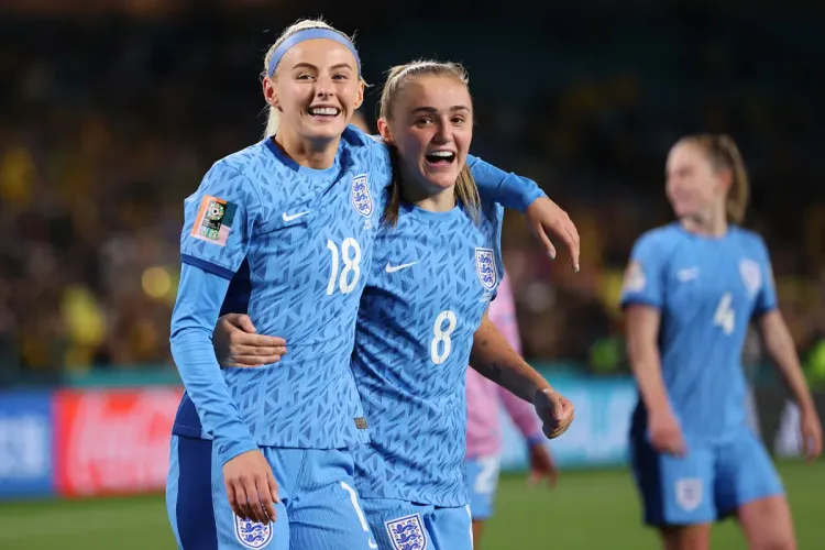Mondial féminin 2023: l'Angleterre bat l'Australie et rejoint l'Espagne en finale