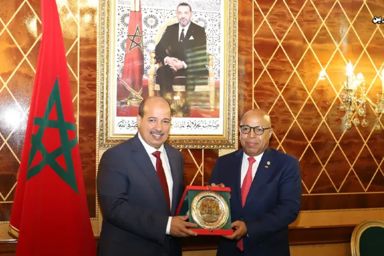 M. Miyara s'entretient avec le président de la chambre des députés de la République dominicaine