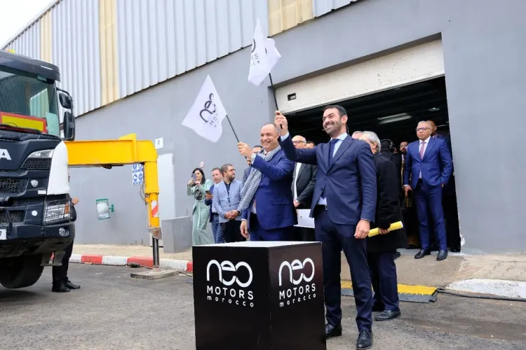 Neo Motors livre ses premiers véhicules