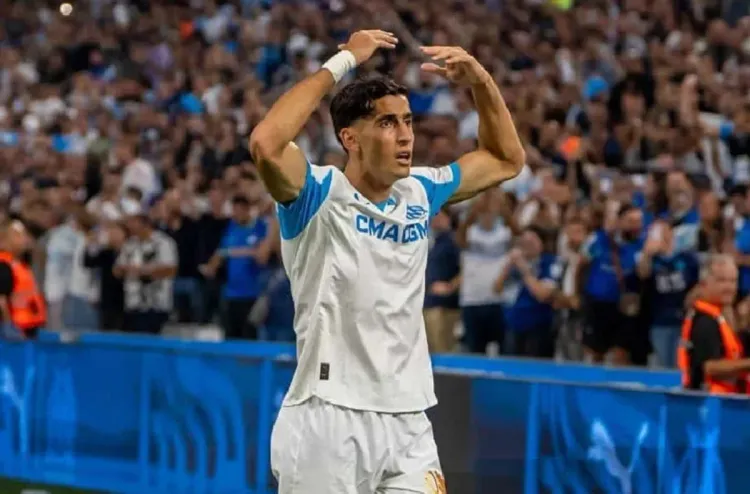 Ligue 1: Nayef Aguerd "souffre d'une pubalgie qui s'est aggravée" (entraineur)