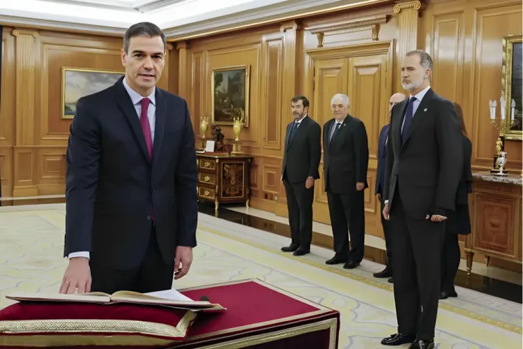 Pedro Sanchez prête serment devant le Roi Felipe VI d'Espagne