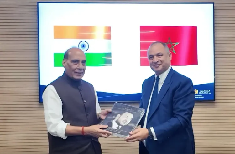 Rabat _ M. Mezzour s'entretient avec le ministre de la Défense de l'Inde