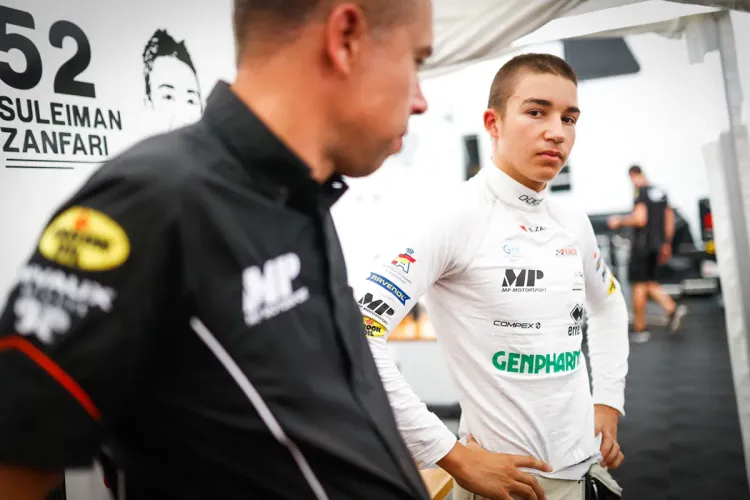 Suleiman Zanfari Formule 4