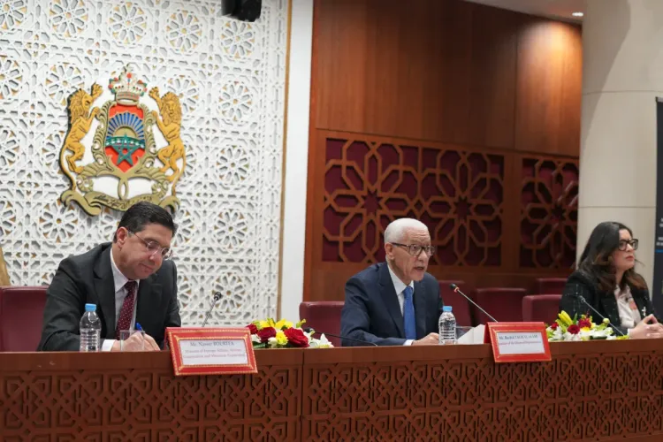 M.Talbi Alami s'entretient avec les chefs des délégations participantes au Forum des présidents des commissions des affaires étrangères des parlements africains