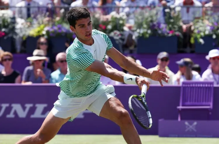 Tennis: Alcaraz remporte le tournoi du Queen's