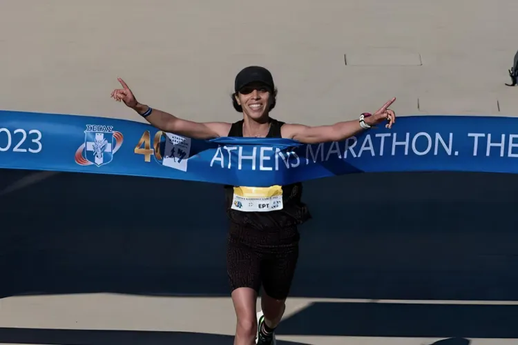 la Marocaine Soukaina Atanane remporte le Marathon d’Athènes