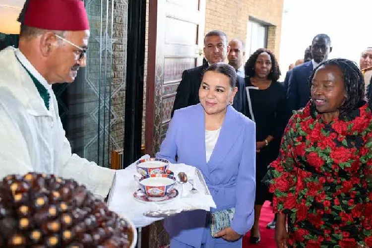 SAR la Princesse Lalla Asmaa et la Première Dame de la République du Kenya rendent visite à des patients kenyans et marocains ayant bénéficié d’une implantation cochléaire