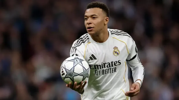 C1 : le Real Madrid récupère Mbappé, Bellingham et Carreras avant le déplacement à Manchester